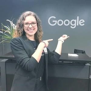 Meet your Posher, Eva